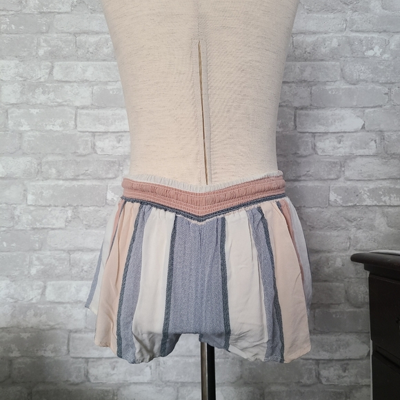 🖤 Ocean Drive Multicolor Shorts - Picture 2 of 2